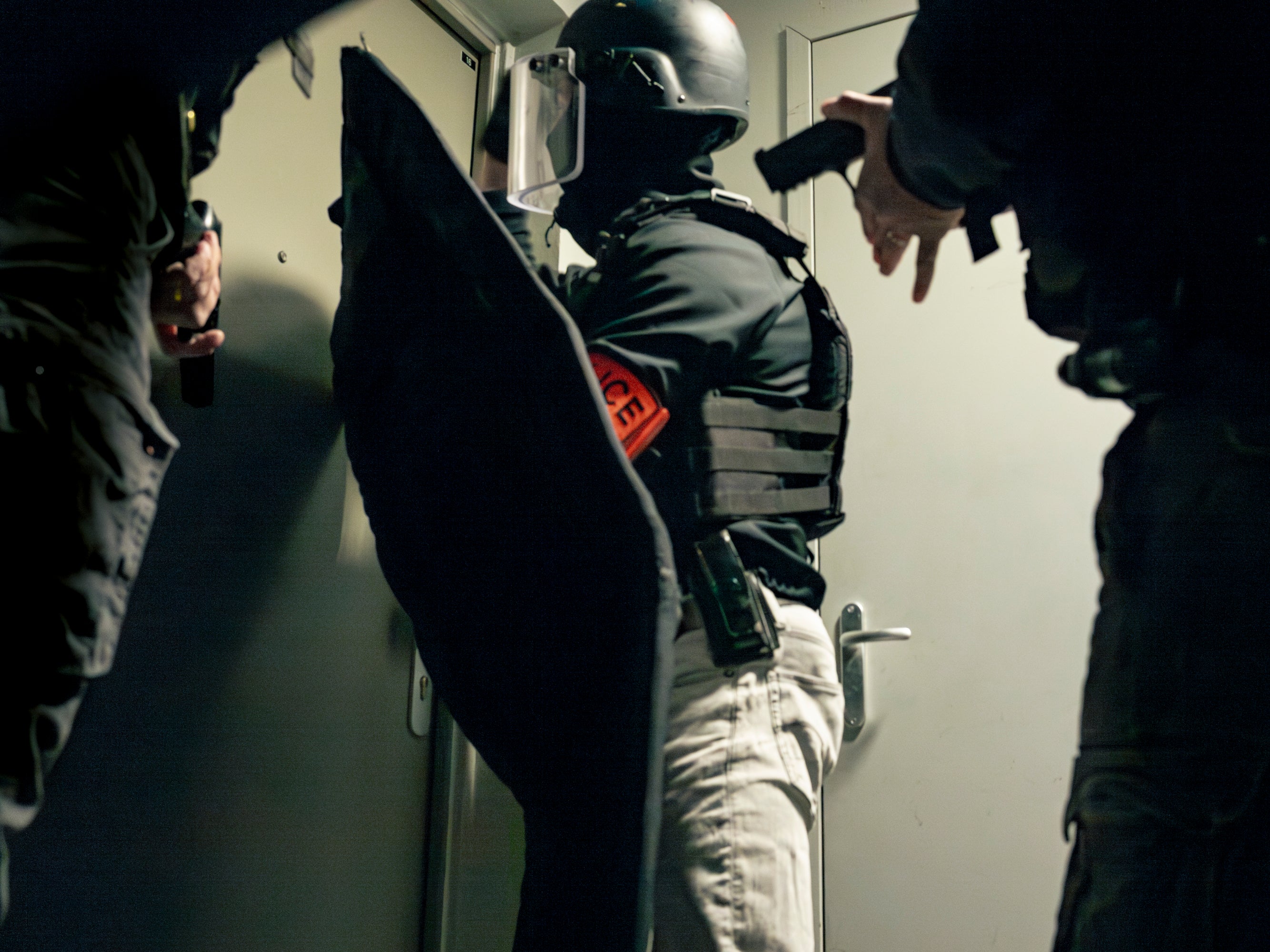 EXTRAMUROS — William Keo